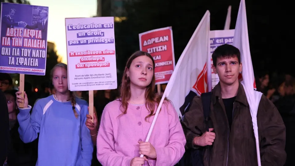 Протестната вълна в Гърция се разраства заради скъпия живот и жилищната криза