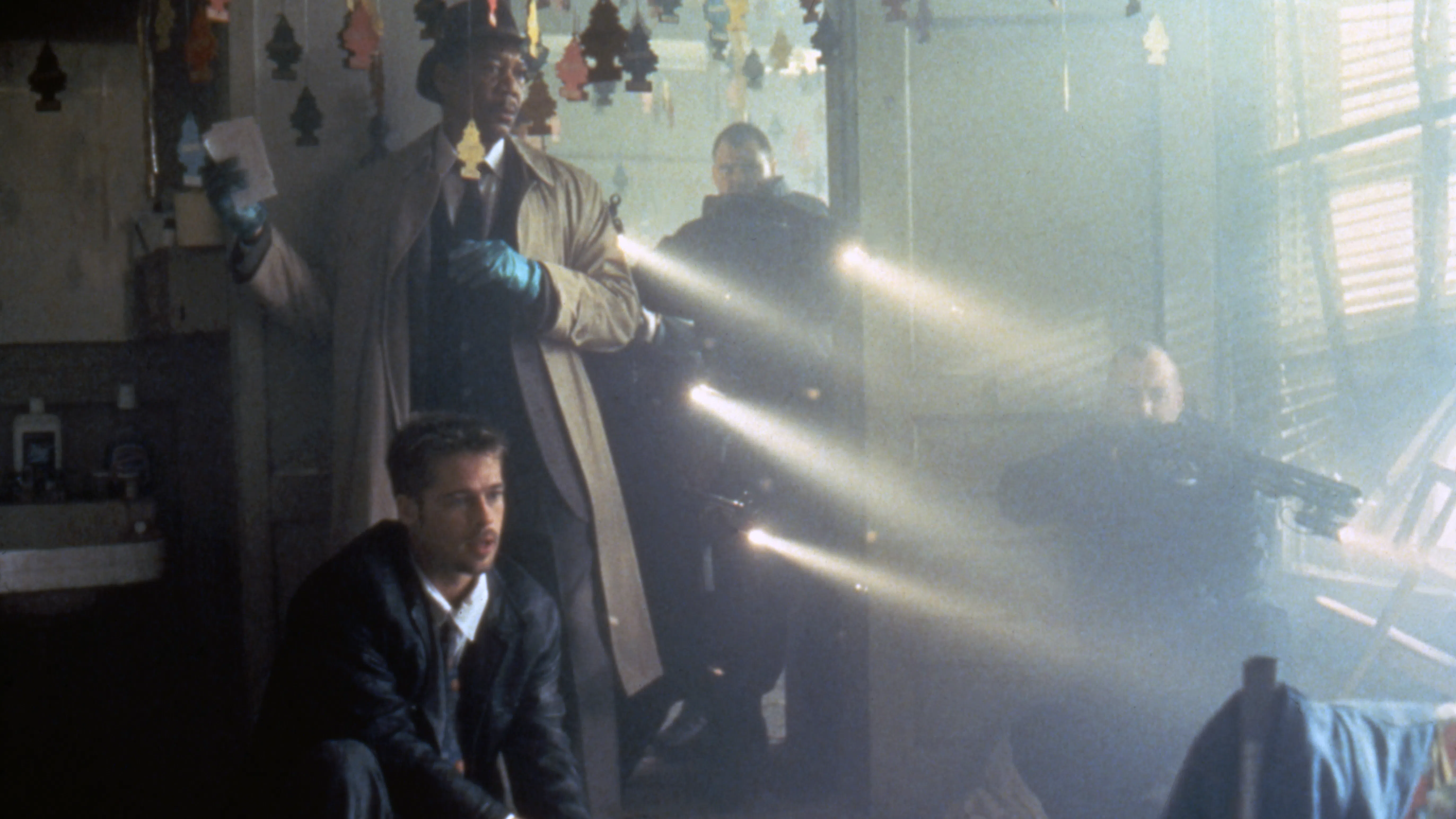 Дейвид Финчър, Брад Пит, Морган Фрийман и градът в разпад: Историята зад „Седем“