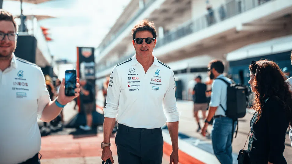 CrowdStrike придобива дял от отбора на Mercedes във Formula 1