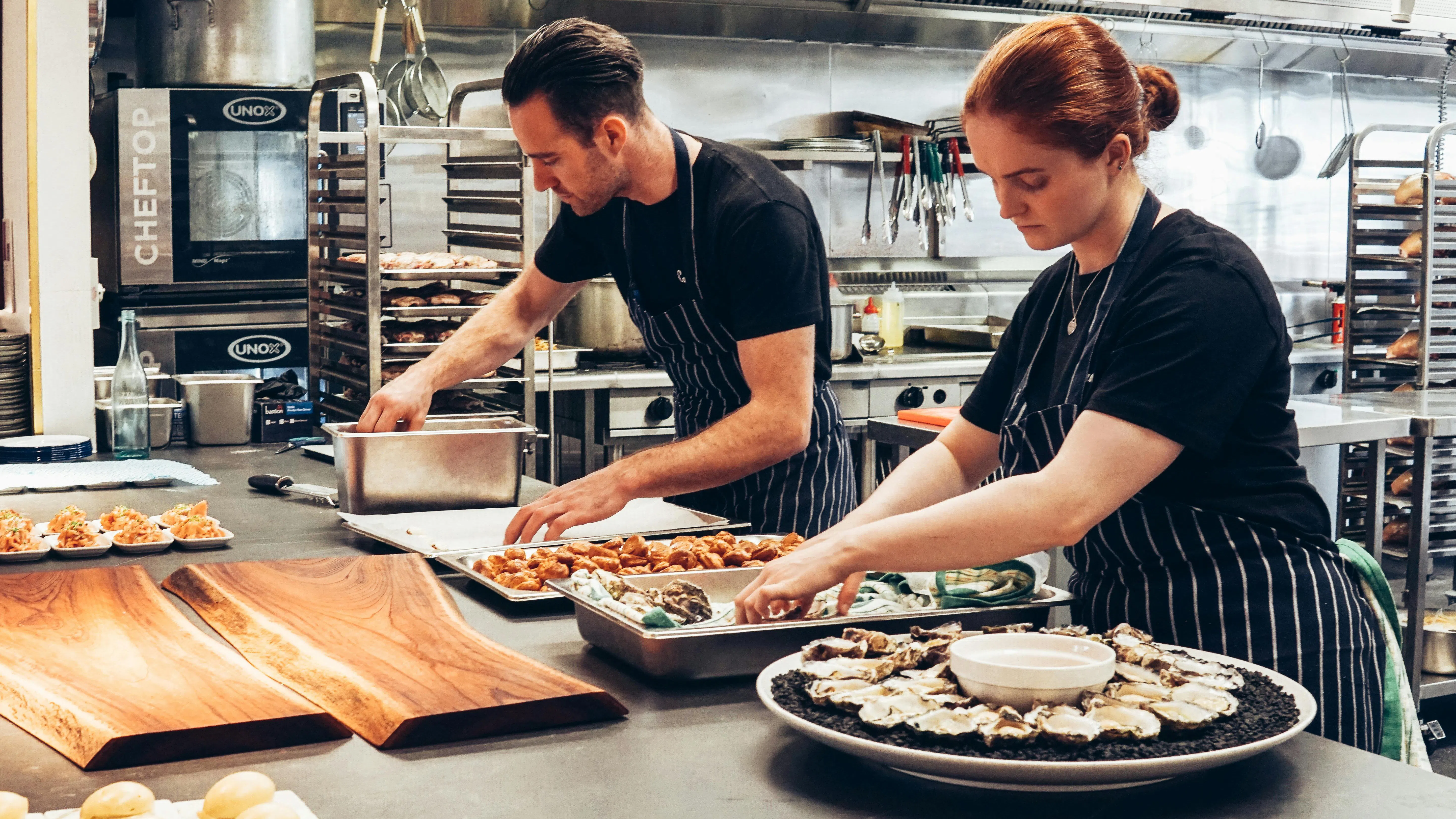 Услугите ускоряват растежа в еврозоната, но производството губи инерция