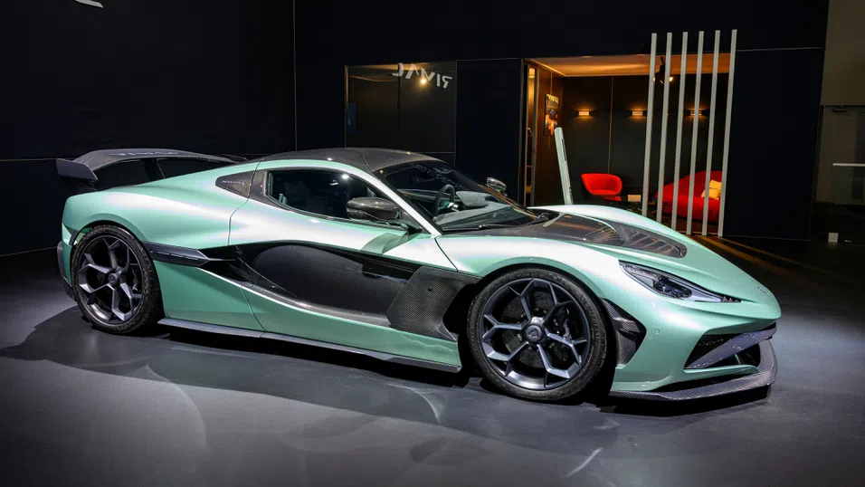 Луксът срещу батериите: Дилемата на Ferrari, Lamborghini и Pagani