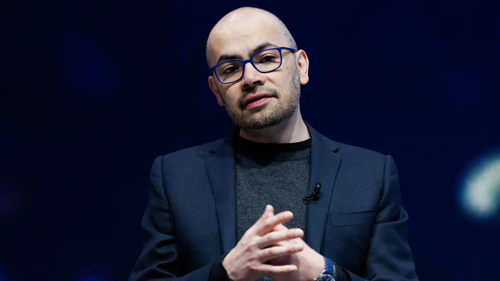 Ръководителят на Google DeepMind призова САЩ да оглавят нов орган за AI стандарти