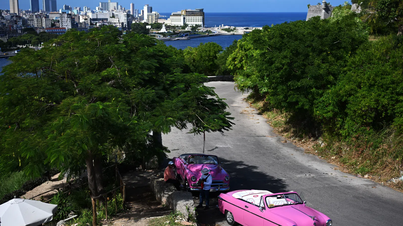 WSJ: САЩ активно търсят смяна на режима в Куба до края на годината