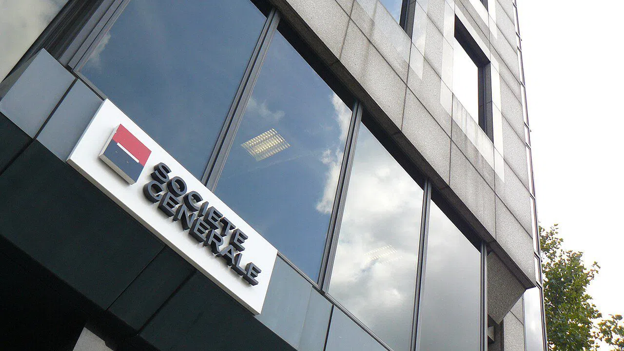 Френската банкова група Société Générale планира да съкрати 1800 работни