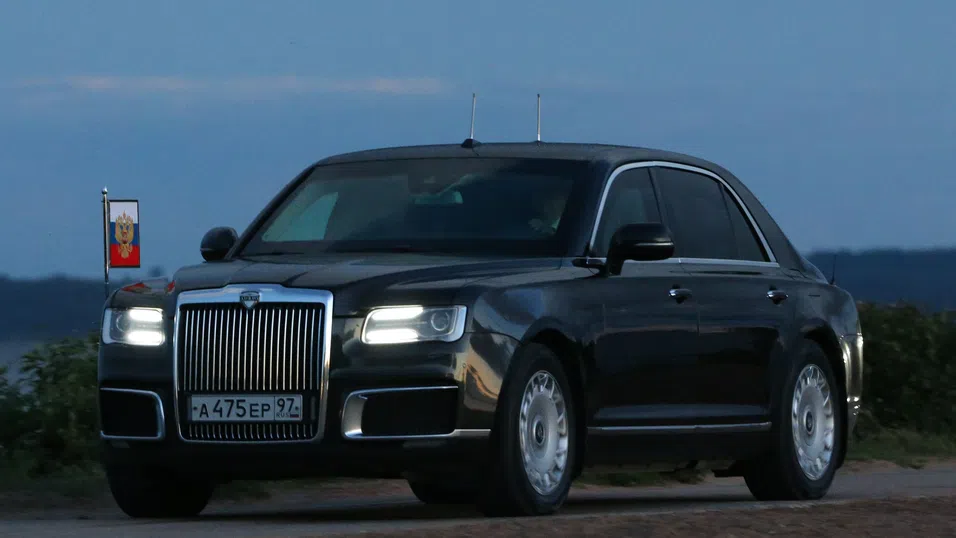 Луксозна дипломация: Пищният подарък на Путин за Ким Чен-ун нарушава санкциите на ООН