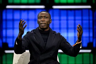 Да продадеш дигиталното си „аз“: Каби Ламе по пътя на бедняка-милиардер