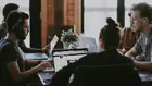 Поколението Z печели повече от милениалите на същата възраст, сочи доклад
