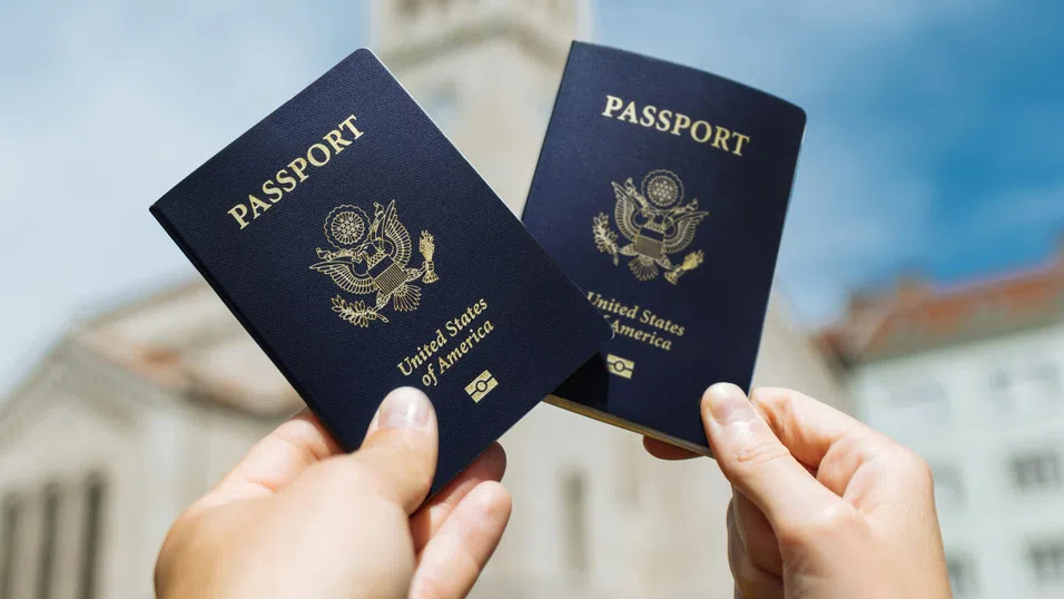 Паспортите от САЩ и Обединеното кралство се сриват в The Henley Passport Index