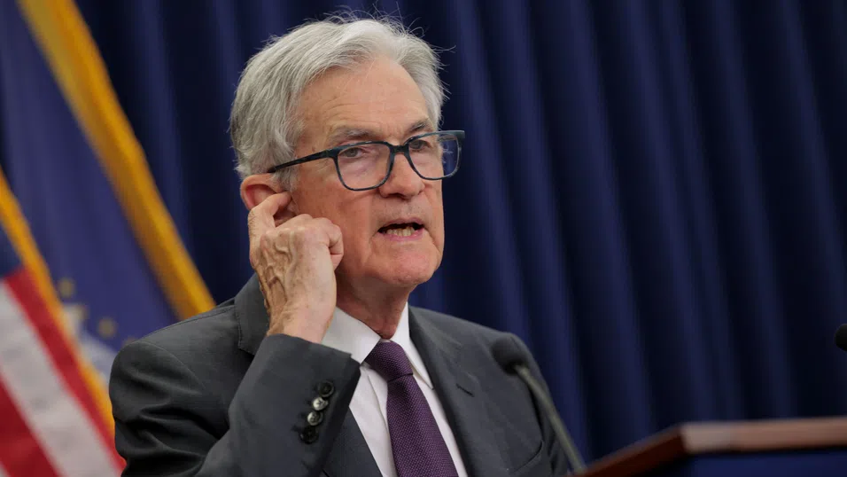 Уолстрийт завърши колебливо - Пауъл заяви, че намаление на лихвите през декември „не е предрешено“