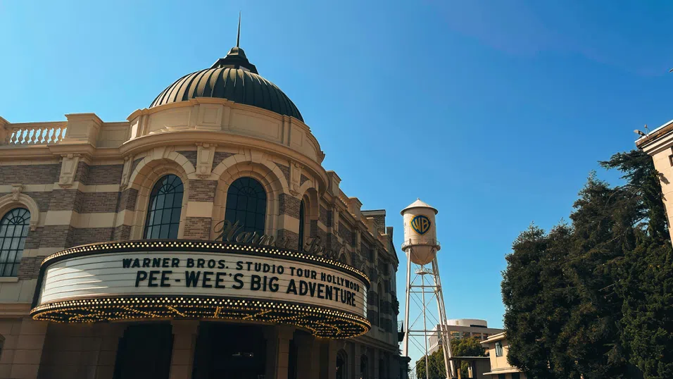 Бизнес апетитът към Warner Bros Discovery се изостря – кой ще придобие филмовия гигант