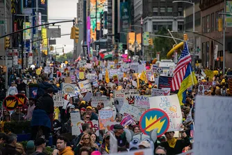 Диктатор ли е Тръмп? Все повече американци отговарят „да“