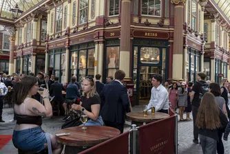 Въпреки Gen Z въздържателите алкохолната индустрия остава в добра форма