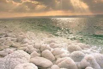 Червено море ще предпазва Мъртво море от пресъхване