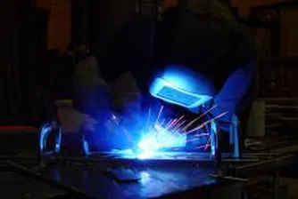 Esmark отхвърли офертата на Essar и подписа споразумение за придобиване със Северстал