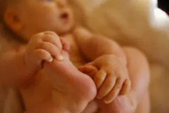 Държавата да субсидира заетост и обучение на безработни майки с деца, реши НС