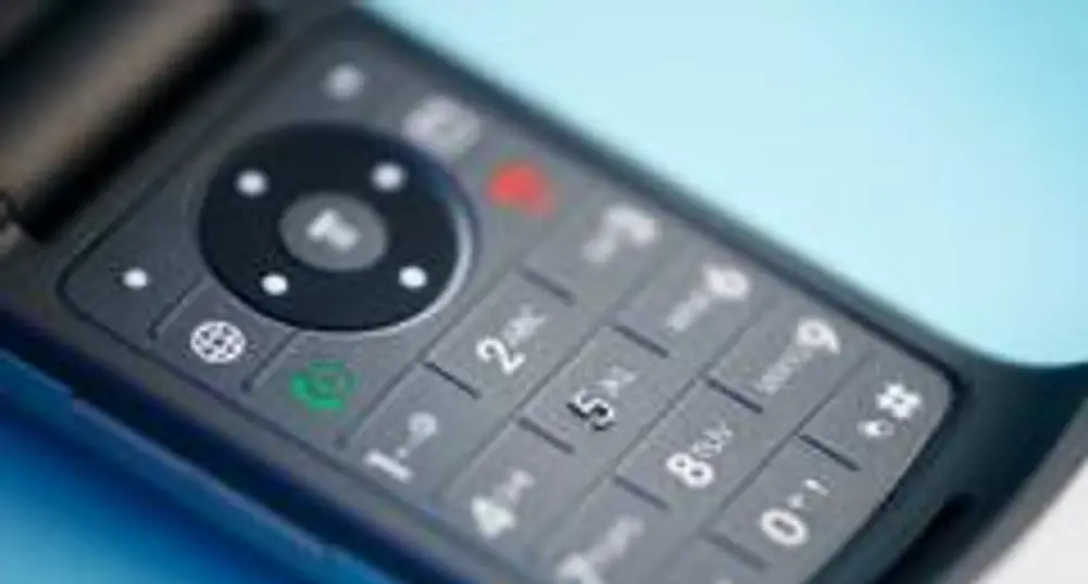КРС прекрати обявения търг с тайно наддаване за четвърти GSM