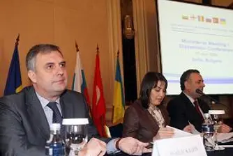 Калфин: Европа да се включи в опазването на Черно море