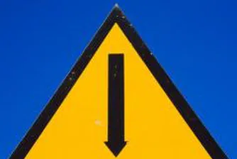 Петролът под силен натиск след коментарите на Бернанке за инфлацията