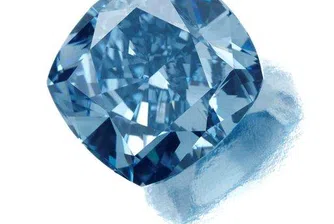 Диамант за 5.8 млн. долара показват в Лондон