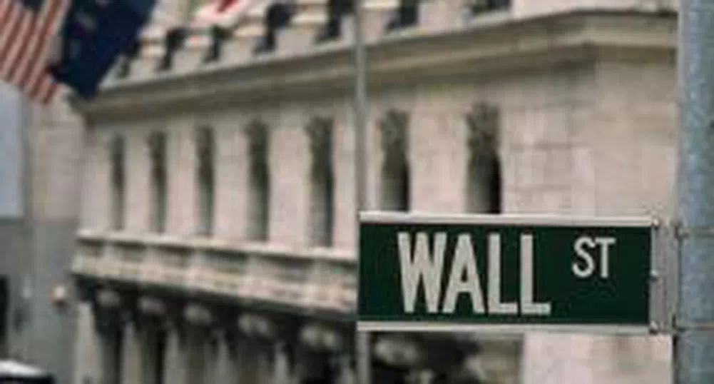 Щатските индекси с повишения след рязък спад на петрола