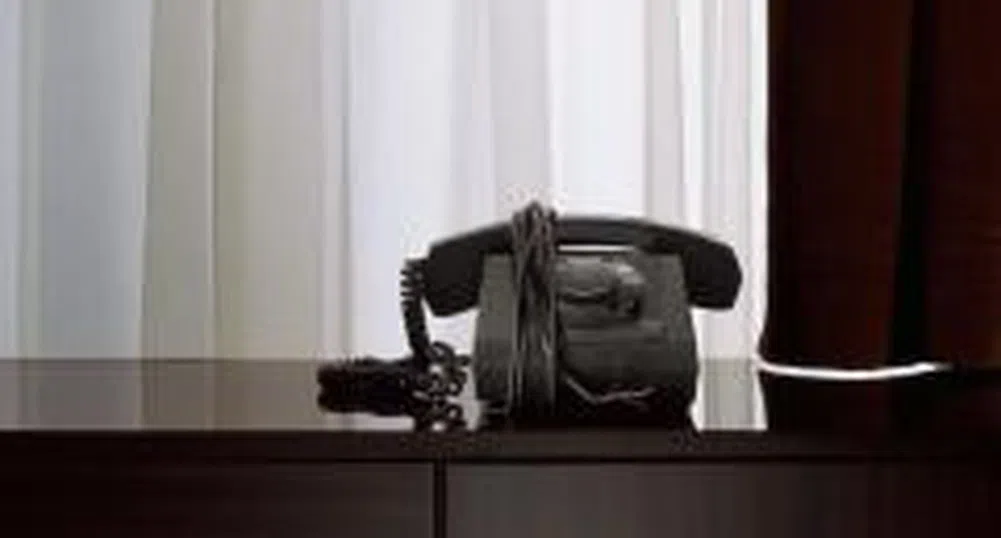 Национален телефон за проблеми с елзахранването работи от днес