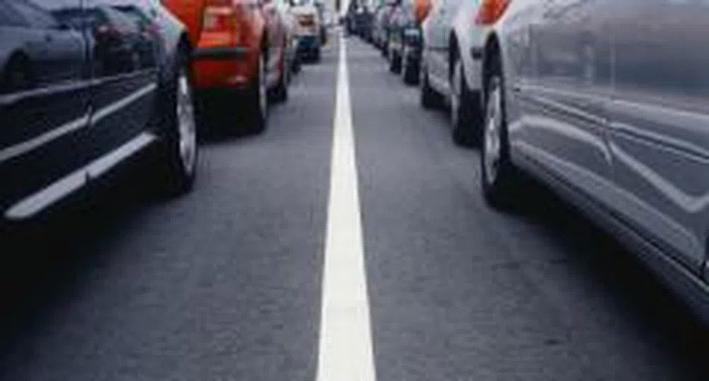 Opel създава коли, които предупреждават за задръствания