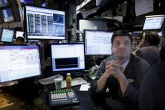 Dow Jones с най-голям спад от 26 юни насам в четвъртък