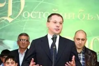 Ройтерс: Рейтингът на БСП пада