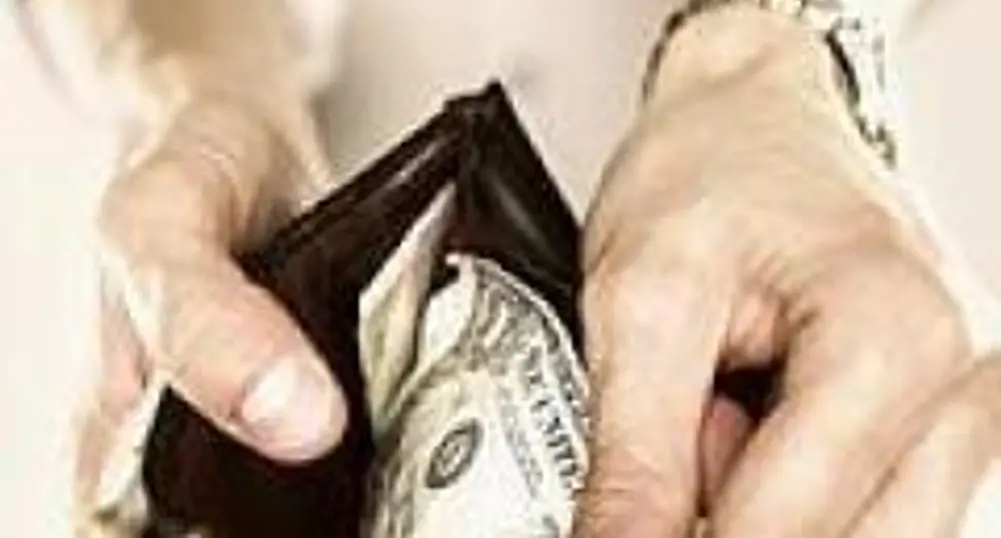 Дефицитът по текущата сметка на САЩ пада рязко през 2008 г.