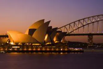 Австралия преразглежда теста за получаване на гражданство заради многото скъсани