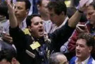 Петролът се търгува трайно под 91 долара за барел