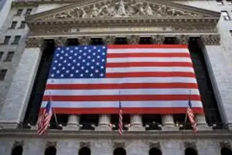 Dow Jones вече губи 50.1% от рекордното си ниво от 2007 г.