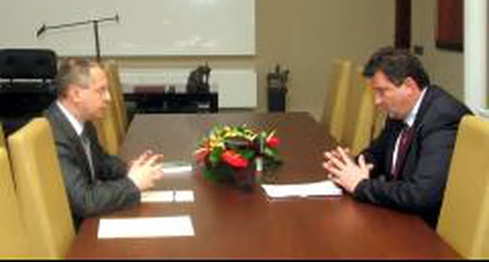 Transport Minister Moutafchiev Dismisses Bulgarian State Railways CEO Oleg Petkov