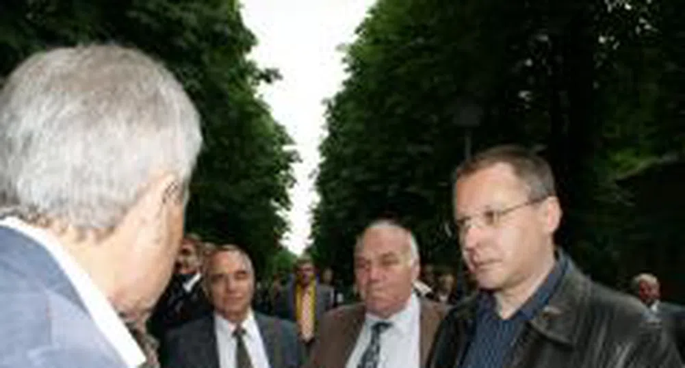 Станишев: Прогнозата за зърнената реколта е оптимистична