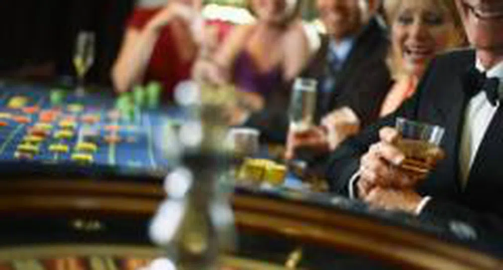 Чужденци залагат в казина по границата