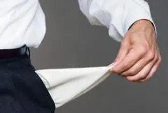 Българинът отново обеднява!