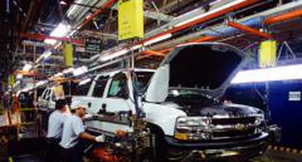 Standard & Poor's понижи кредитните рейтинги на General Motors, Ford Motor и Chrysler