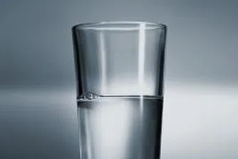 Умерен оптимизъм сред инвеститорите след спада през последните месеци