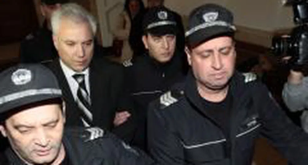 Зам.-шефът на ГДБОП Иван Иванов припадна в съдебната зала