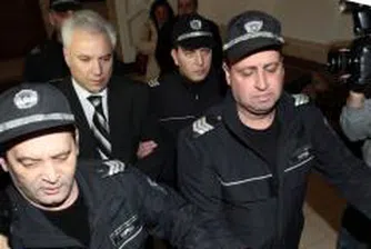 Зам.-шефът на ГДБОП Иван Иванов припадна в съдебната зала