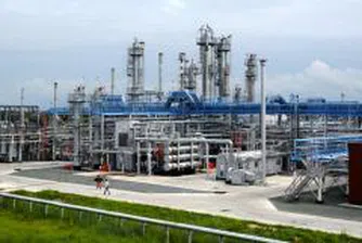 Лукойл разширява бизнеса си със закупуване на дял в италианската рафинерия ERG