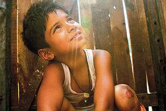 Звездата на "Бедняка-милионер" остана без дом