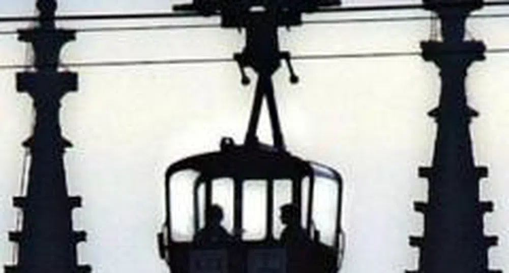 Въжен лифт свързва два квартала в Лондон