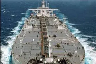 Великобритания снабдява северната част на страната с гориво с танкери