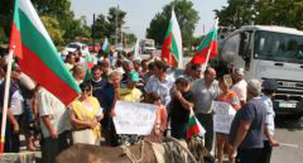 Млекопроизводителите продължават протестите