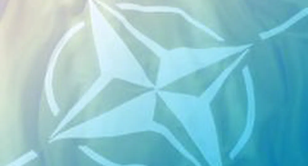 НАТО приема Хърватия и Албания, отлага поканата за Македония