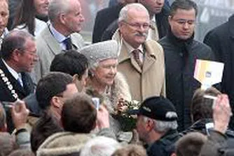 Британската кралица празнува рожден ден