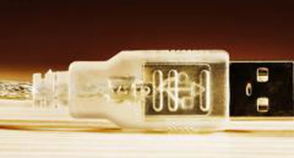 МДААР отваря офертите на кандидатите по поръчката за доставка на USB памет