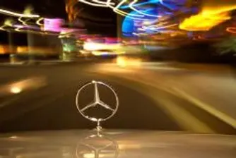 Daimler намалява работното време в заводите си в Германия?