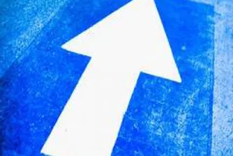 Златото и петролът започнаха силно новата седмица